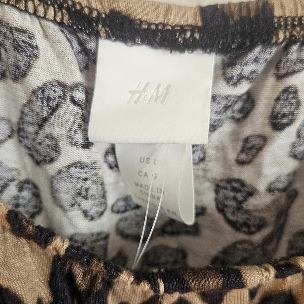 Leopard Print Women's Top - Picture 2 of 2